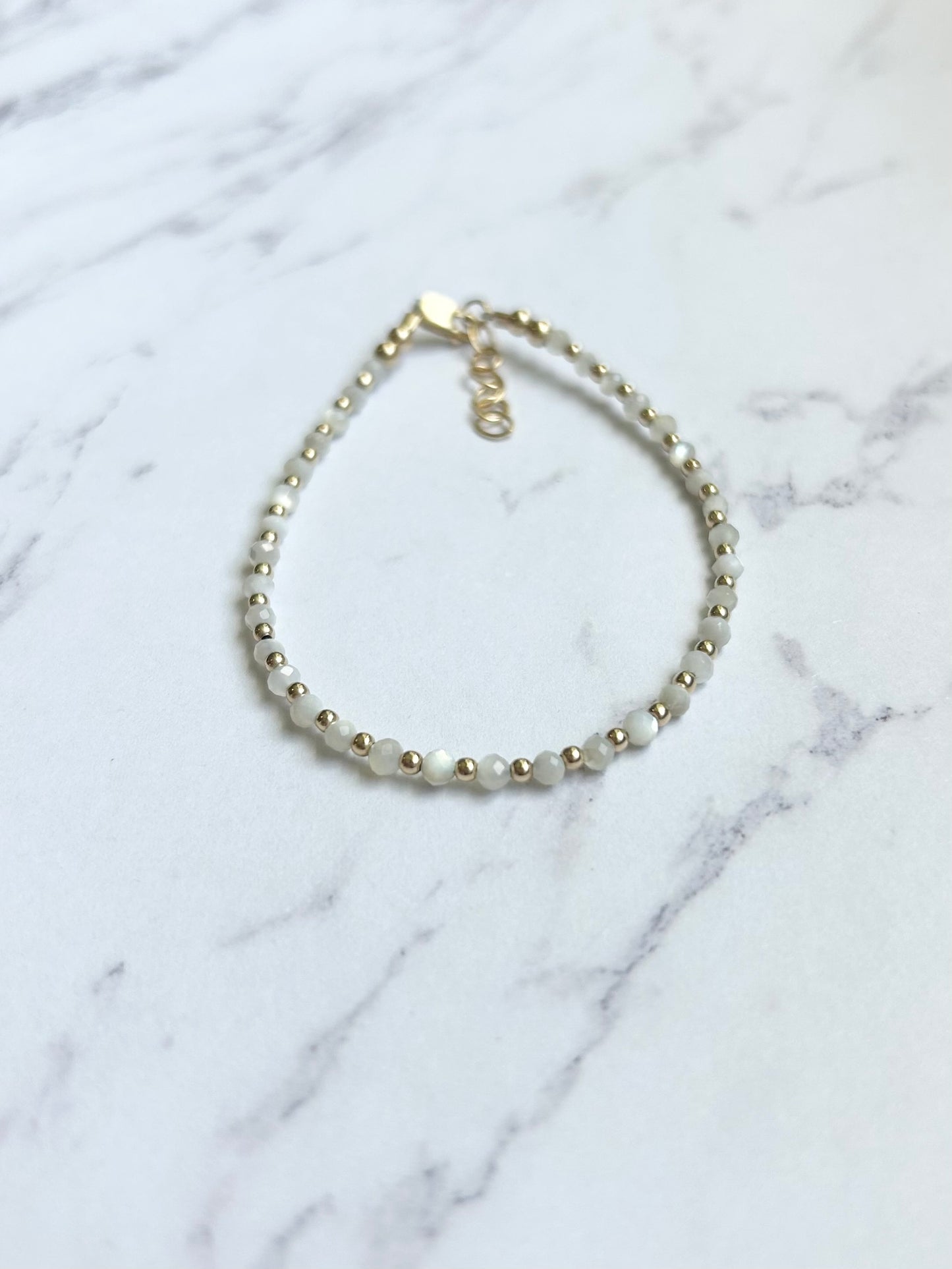 Shimmer Mother of Pearl Alternate Bracelet