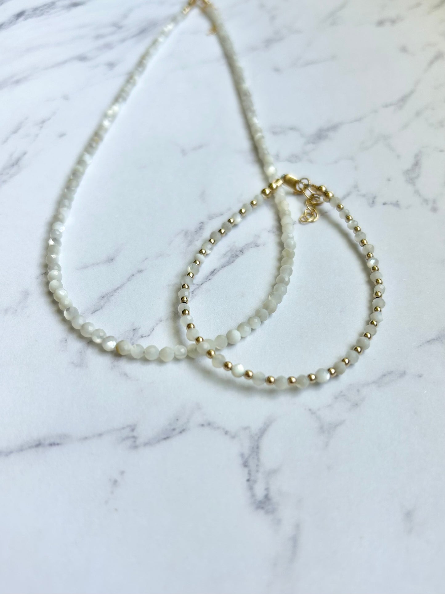 Shimmer Mother of Pearl Alternate Bracelet