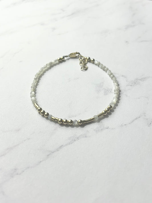 Mini Mother of Pearl Personalized Morse Code Bracelet